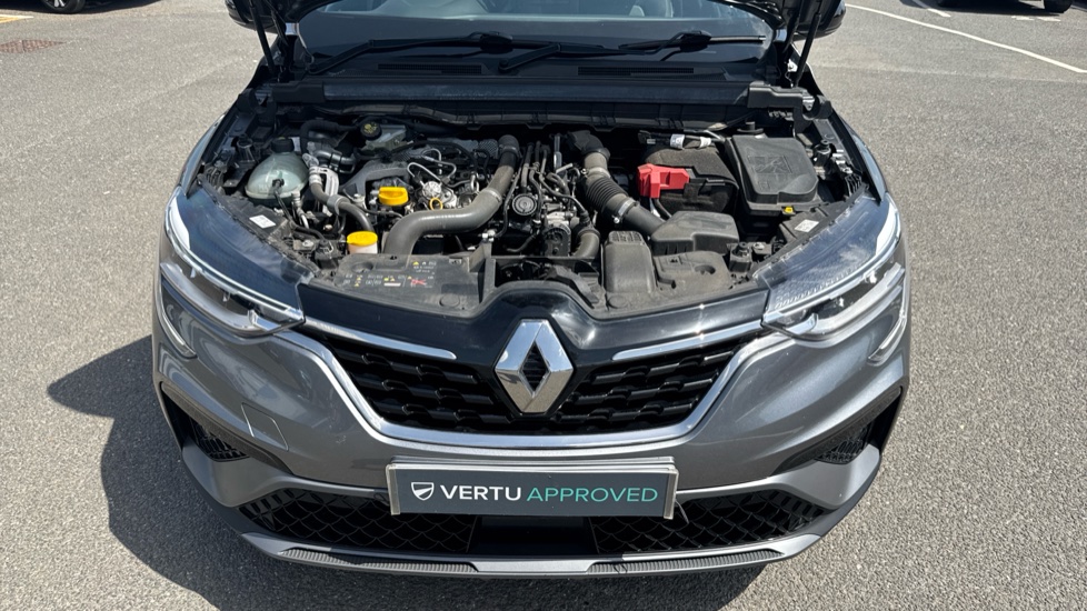 Renault Arkana 1.3 Mild hybrid 140 R.S. Line 5dr EDC Petrol Estate - Image 8