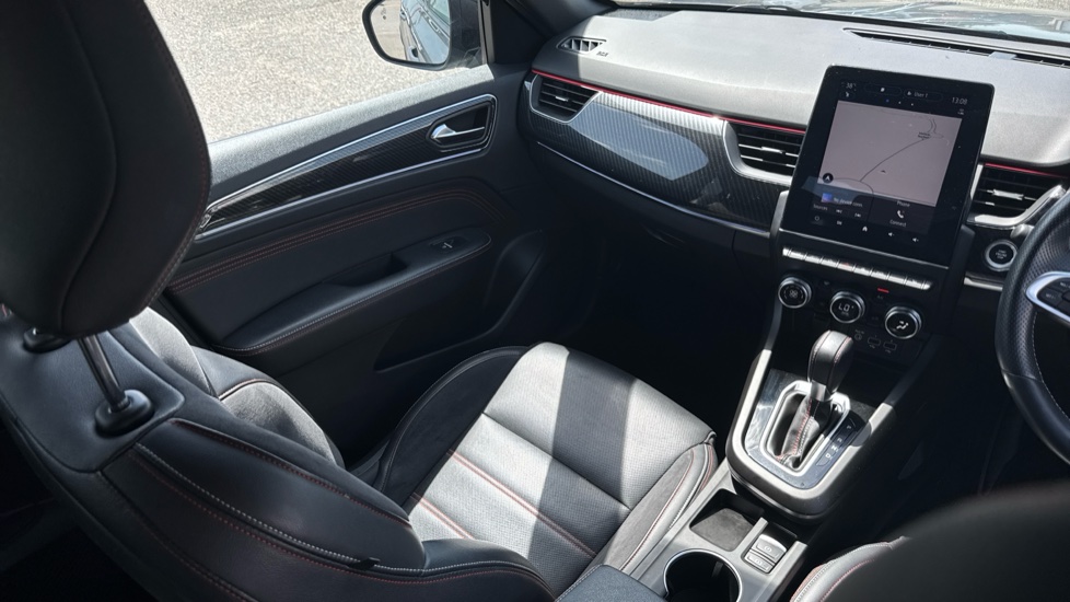 Renault Arkana 1.3 Mild hybrid 140 R.S. Line 5dr EDC Petrol Estate - Image 14