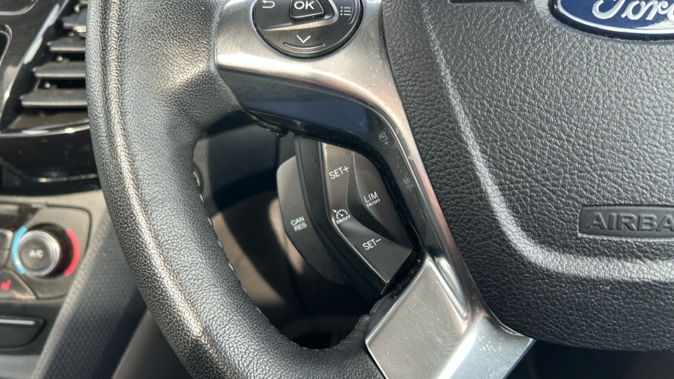 Ford Tourneo Connect 1.5 EcoBlue 120 Titanium 5dr Powershift Diesel Estate - Image 23