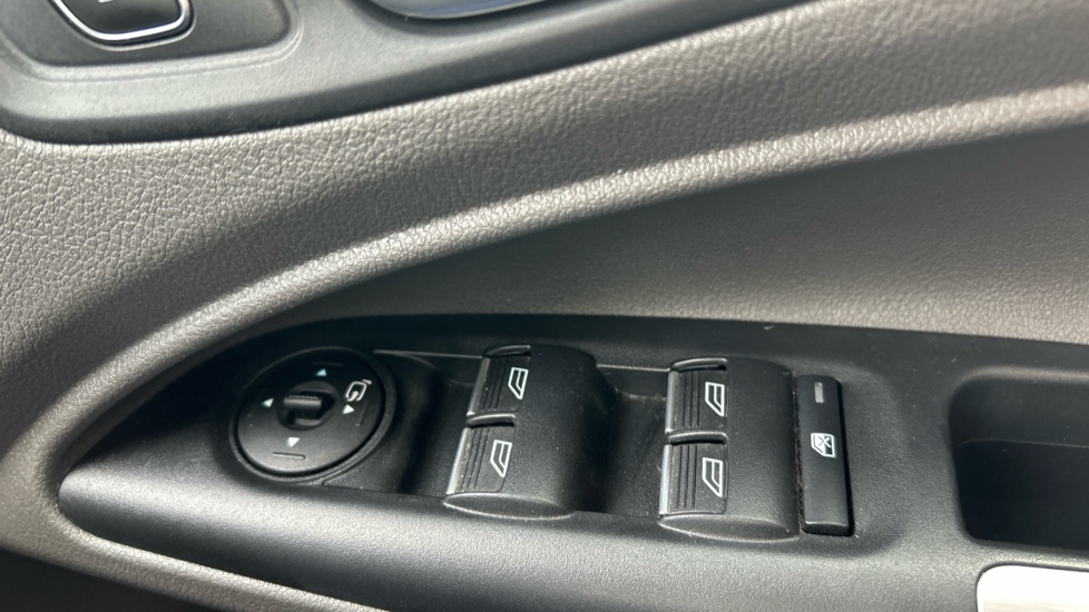 Ford Tourneo Connect 1.5 EcoBlue 120 Titanium 5dr Powershift Diesel Estate - Image 25