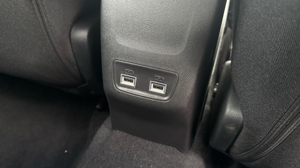 Peugeot 208 1.2 PureTech 100 Allure Premium + 5dr Petrol Hatchback - Image 27