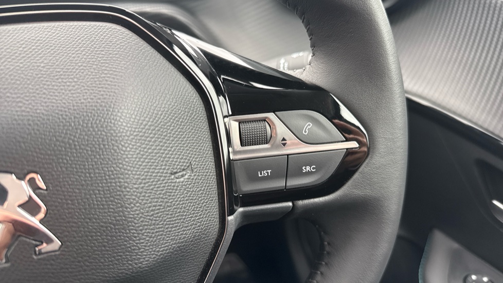 Peugeot 208 1.2 PureTech 100 Allure Premium + 5dr Petrol Hatchback - Image 41
