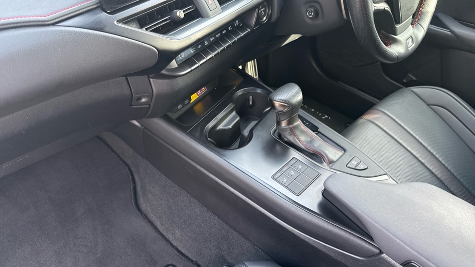 Lexus UX 250h 2.0 F-Sport 5dr CVT [Nav] Hybrid Hatchback - Image 14