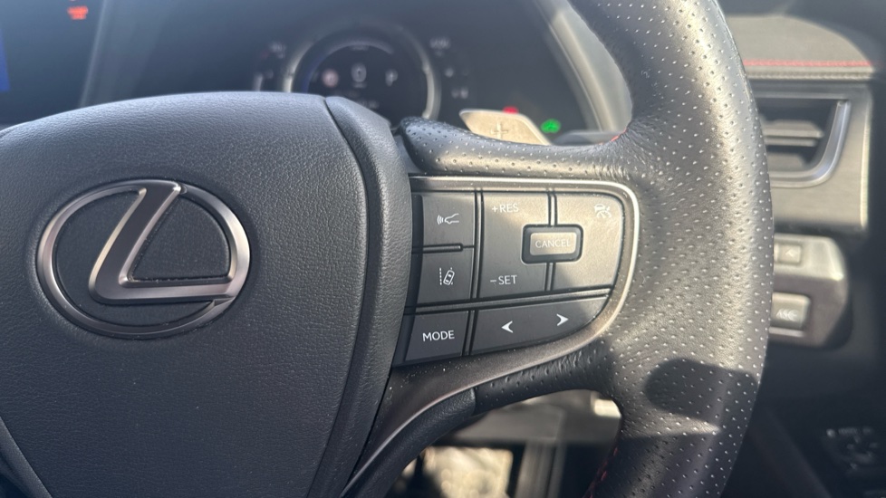Lexus UX 250h 2.0 F-Sport 5dr CVT [Nav] Hybrid Hatchback - Image 25