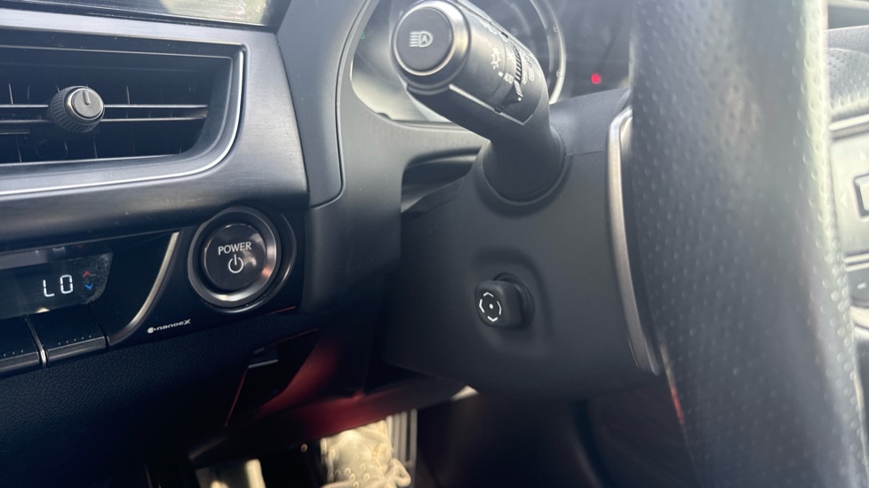 Lexus UX 250h 2.0 F-Sport 5dr CVT [Nav] Hybrid Hatchback - Image 31