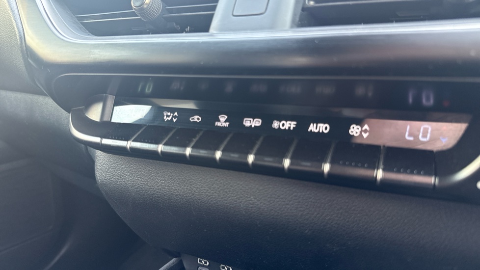 Lexus UX 250h 2.0 F-Sport 5dr CVT [Nav] Hybrid Hatchback - Image 34