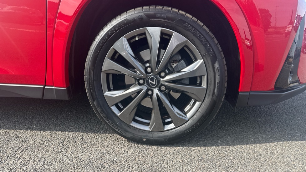 Lexus UX 250h 2.0 F-Sport 5dr CVT [Nav] Hybrid Hatchback - Image 39