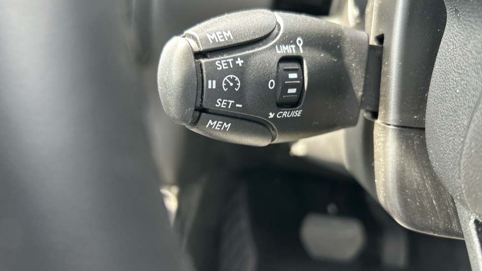 Citroen C3 Aircross 1.2 PureTech 130 Max 5dr EAT6 Petrol Hatchback - Image 40