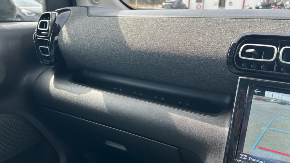 Citroen C3 Aircross 1.2 PureTech 130 Max 5dr EAT6 Petrol Hatchback - Image 46
