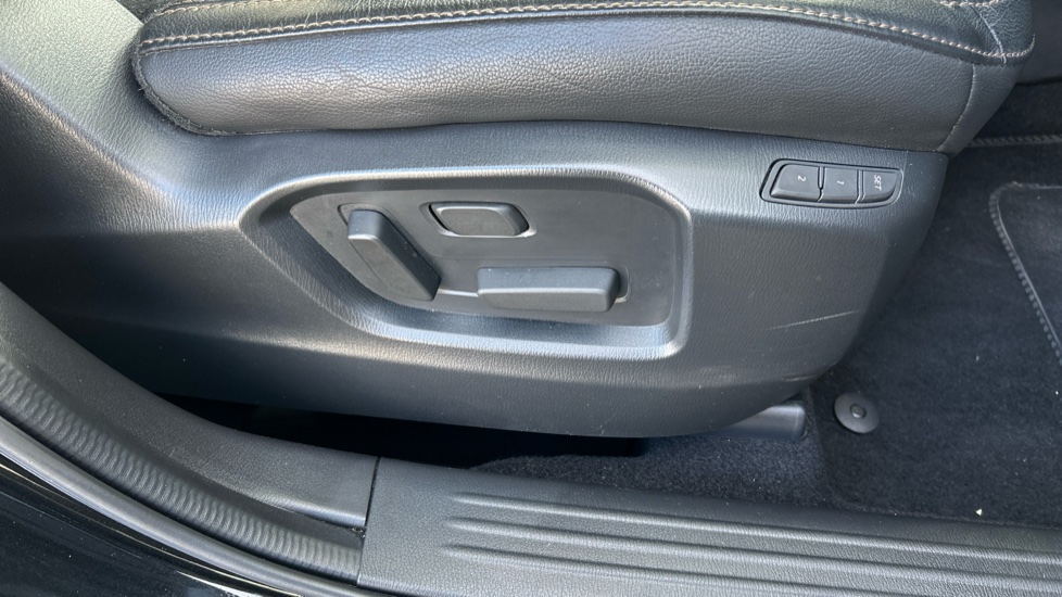 Mazda CX-5 2.0 e-Skyactiv G MHEV Exclusive-Line 5dr Petrol Estate - Image 33
