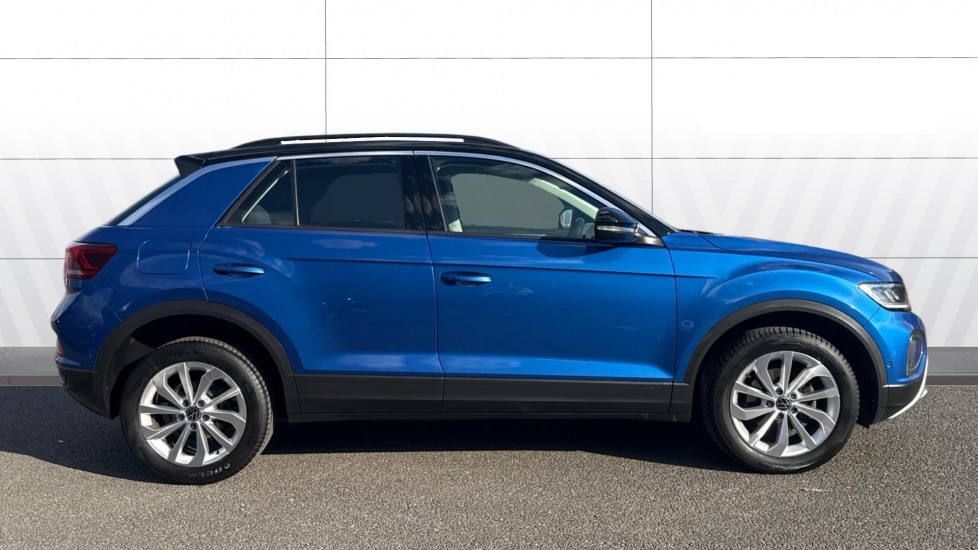 Volkswagen T-Roc 1.0 TSI Life 5dr Petrol Hatchback - Image 5