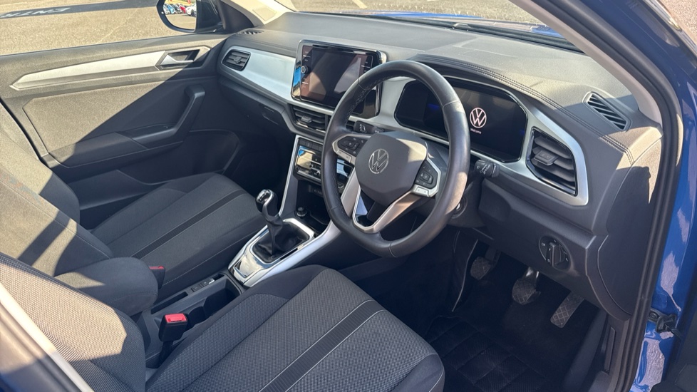 Volkswagen T-Roc 1.0 TSI Life 5dr Petrol Hatchback - Image 11