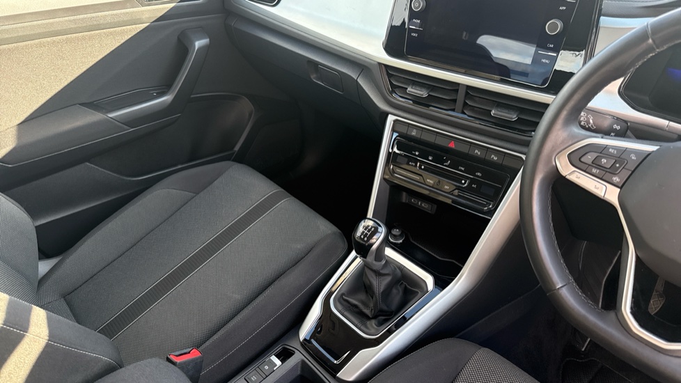 Volkswagen T-Roc 1.0 TSI Life 5dr Petrol Hatchback - Image 14