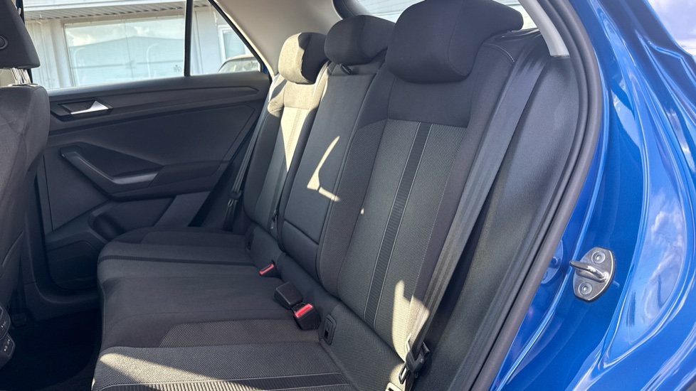 Volkswagen T-Roc 1.0 TSI Life 5dr Petrol Hatchback - Image 16