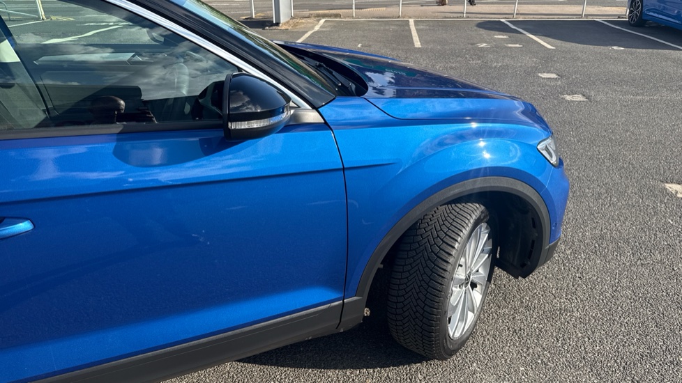 Volkswagen T-Roc 1.0 TSI Life 5dr Petrol Hatchback - Image 21