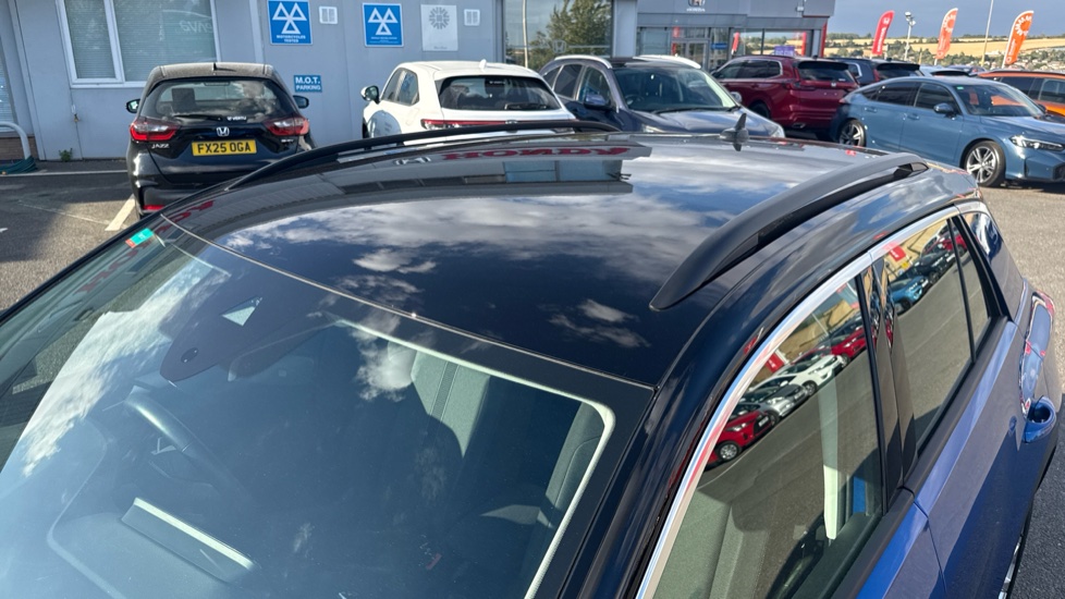 Volkswagen T-Roc 1.0 TSI Life 5dr Petrol Hatchback - Image 35