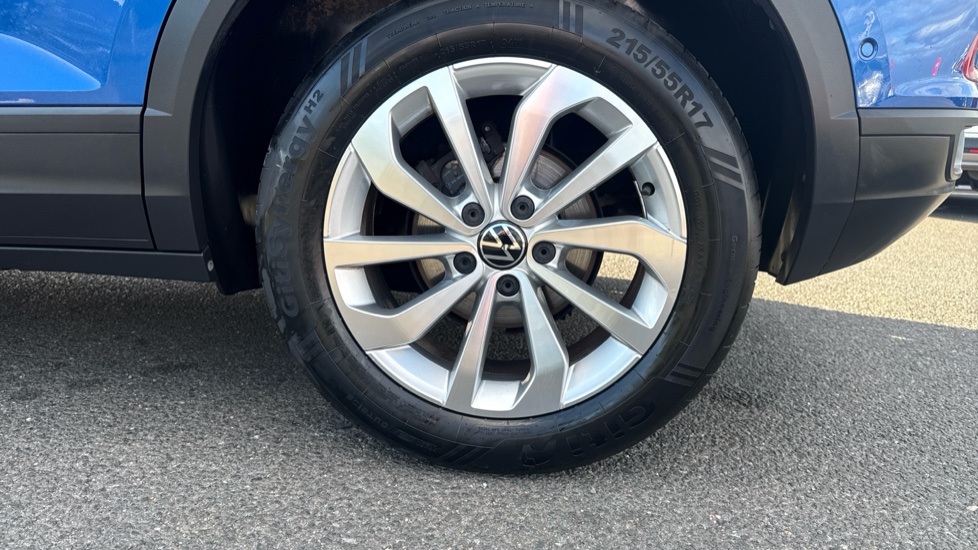 Volkswagen T-Roc 1.0 TSI Life 5dr Petrol Hatchback - Image 36