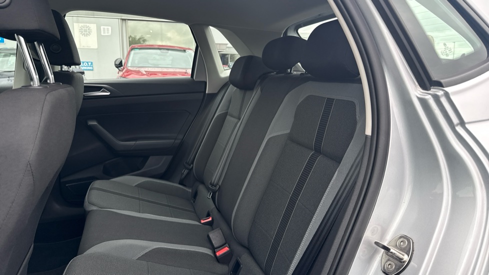 Volkswagen Polo 1.0 TSI 95 SEL 5dr DSG Petrol Hatchback - Image 16