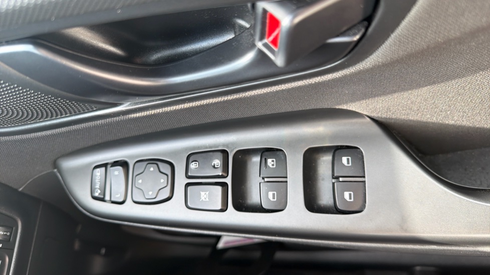 Hyundai KONA 1.0 TGDi 48V MHEV N Line 5dr Petrol Hatchback - Image 27