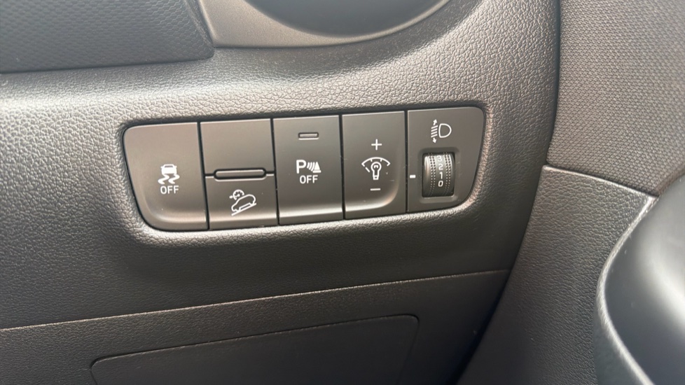 Hyundai KONA 1.0 TGDi 48V MHEV N Line 5dr Petrol Hatchback - Image 28