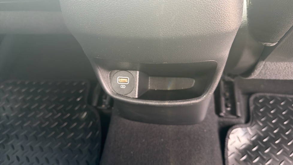 Hyundai KONA 1.0 TGDi 48V MHEV N Line 5dr Petrol Hatchback - Image 38