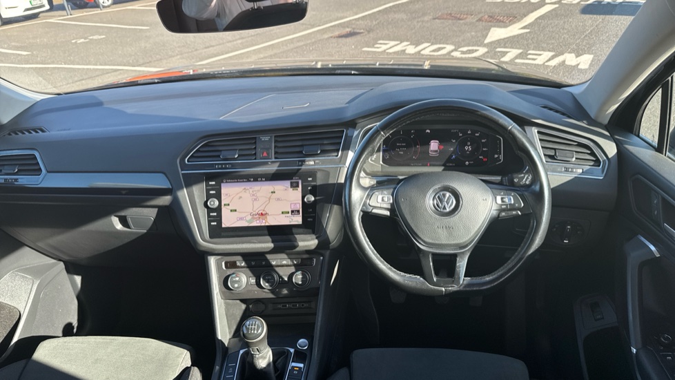 Volkswagen Tiguan Allspace 2.0 TDI SEL 5dr Diesel Estate - Image 10