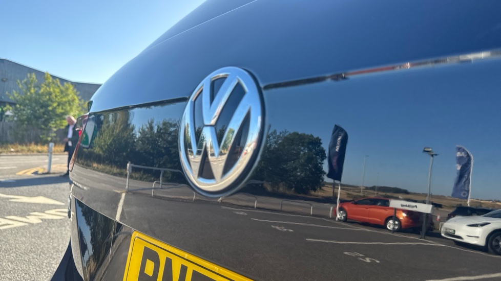 Volkswagen Tiguan Allspace 2.0 TDI SEL 5dr Diesel Estate - Image 47