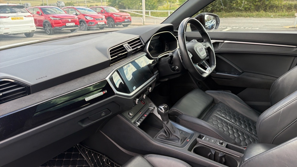 Audi RS Q3 TFSI Quattro Audi Sport Edition 5dr S Tronic Petrol Estate - Image 9
