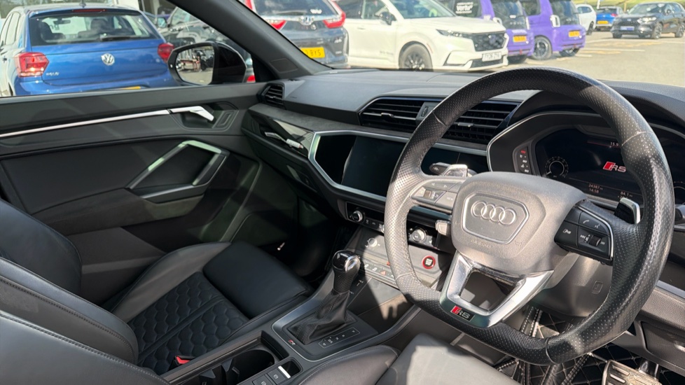 Audi RS Q3 TFSI Quattro Audi Sport Edition 5dr S Tronic Petrol Estate - Image 11