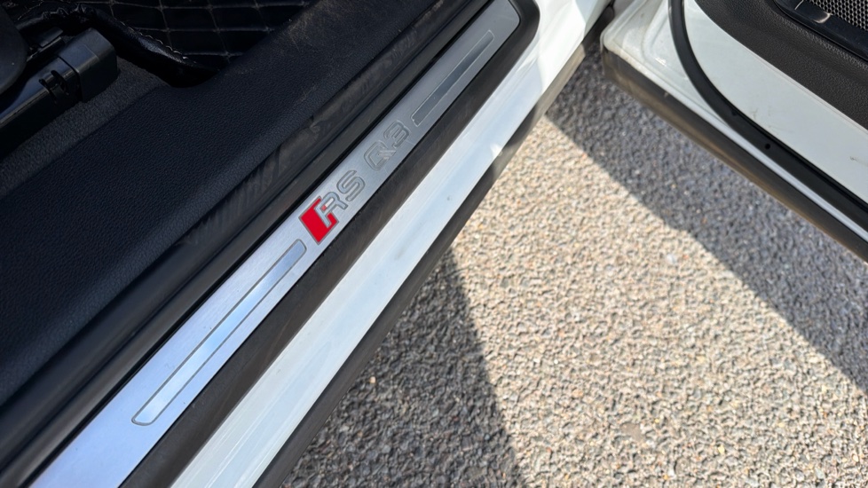 Audi RS Q3 TFSI Quattro Audi Sport Edition 5dr S Tronic Petrol Estate - Image 21