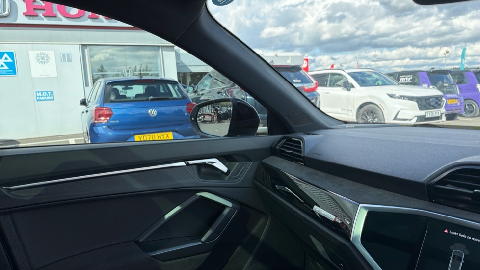 Audi RS Q3 TFSI Quattro Audi Sport Edition 5dr S Tronic Petrol Estate - Image 45