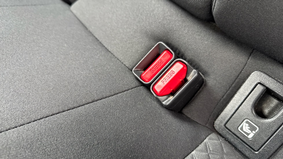 Toyota C-HR 1.8 Hybrid Icon 5dr CVT Hybrid Hatchback - Image 17