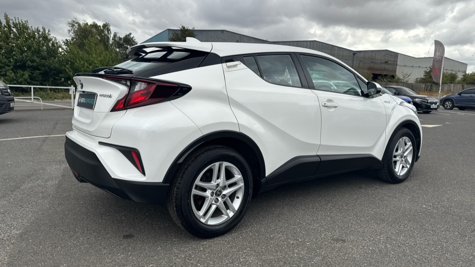 Toyota C-HR 1.8 Hybrid Icon 5dr CVT Hybrid Hatchback - Image 23