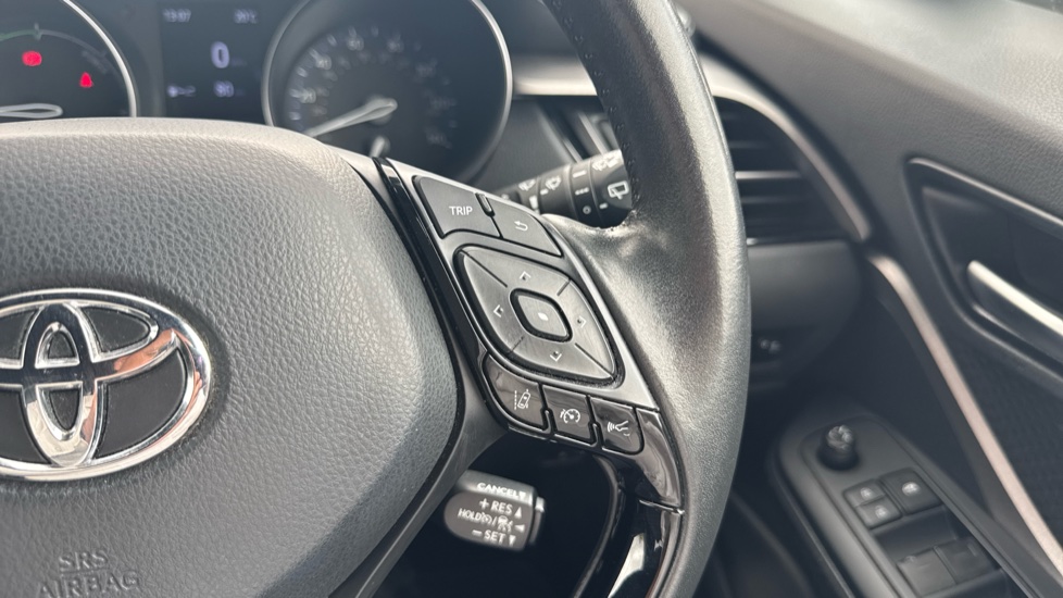 Toyota C-HR 1.8 Hybrid Icon 5dr CVT Hybrid Hatchback - Image 26