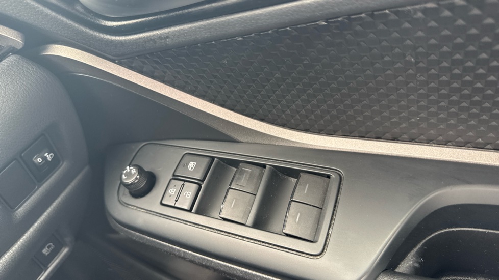 Toyota C-HR 1.8 Hybrid Icon 5dr CVT Hybrid Hatchback - Image 27