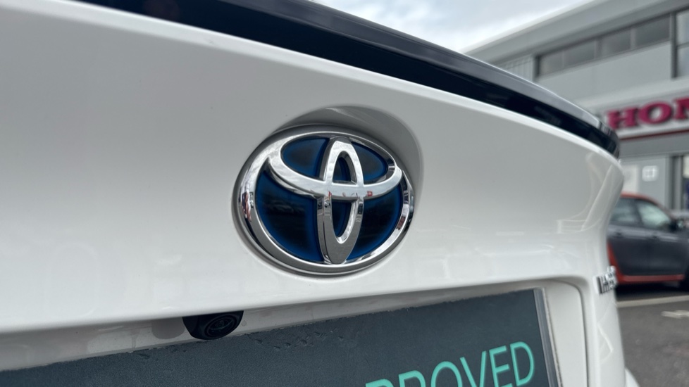 Toyota C-HR 1.8 Hybrid Icon 5dr CVT Hybrid Hatchback - Image 45