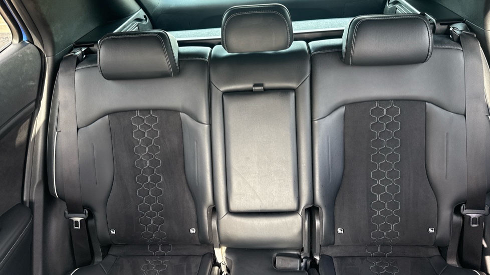 Kia Sportage 1.6T GDi PHEV GT-Line 5dr Auto AWD Estate - Image 15