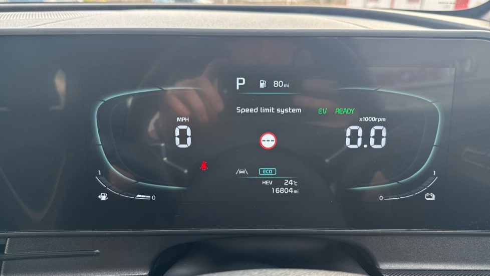 Kia Sportage 1.6T GDi PHEV GT-Line 5dr Auto AWD Estate - Image 18