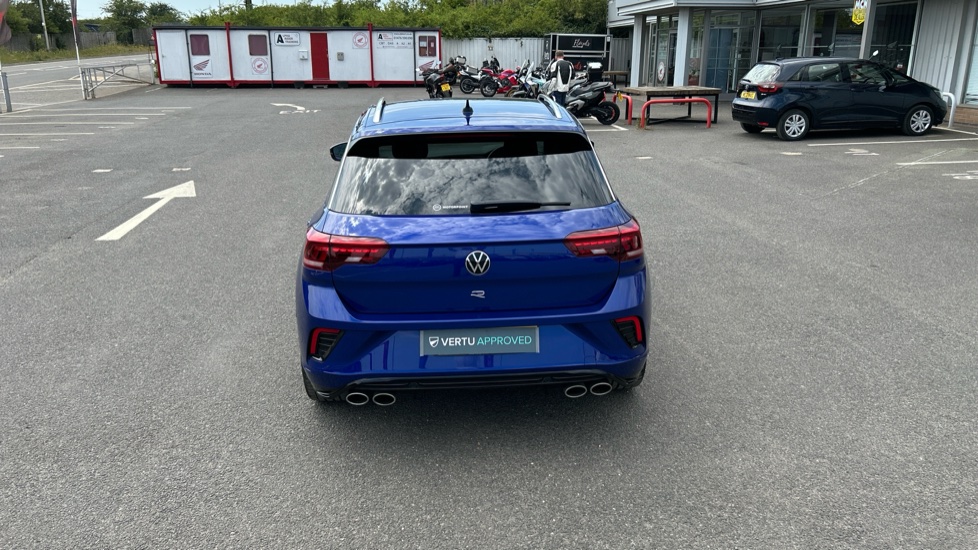 Volkswagen T-Roc 2.0 TSI 4MOTION R 5dr DSG Petrol Hatchback - Image 27