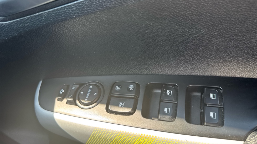 Kia Picanto 1.0 X-Line 5dr Petrol Hatchback - Image 27