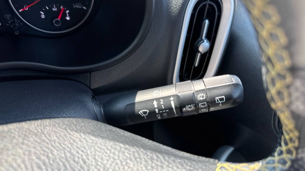 Kia Picanto 1.0 X-Line 5dr Petrol Hatchback - Image 31