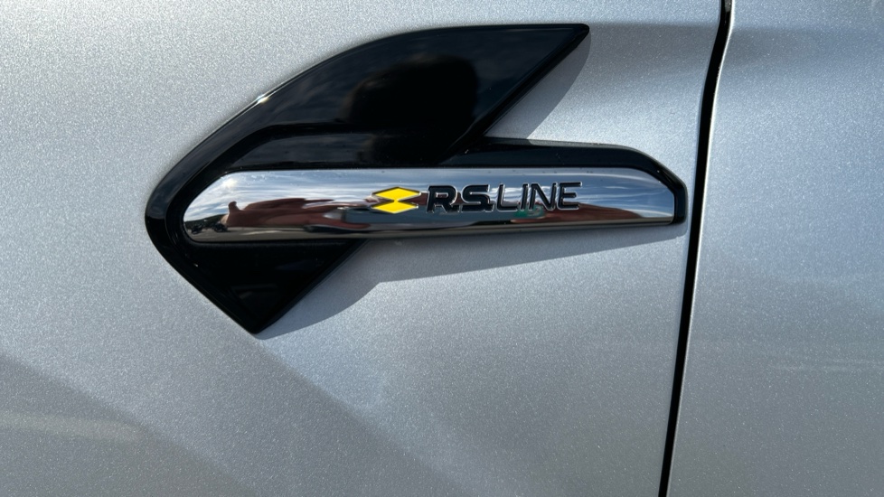 Renault Captur 1.3 Mild hybrid 140 R.S. Line 5dr Petrol Hatchback - Image 24