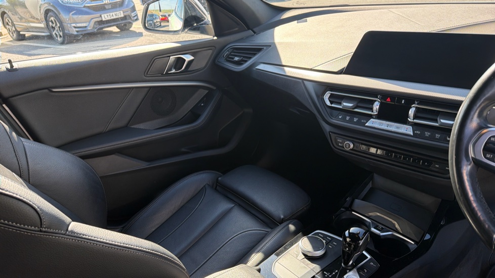 BMW 1 Series 118i [136] M Sport 5dr Step Auto [LCP] Petrol Hatchback - Image 14