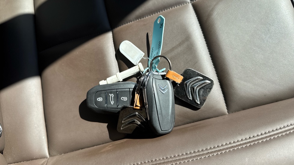 Citroen C5 Aircross 1.6 Plug-in Hybrid 225 Flair Plus 5dr e-EAT8 Hatchback - Image 20