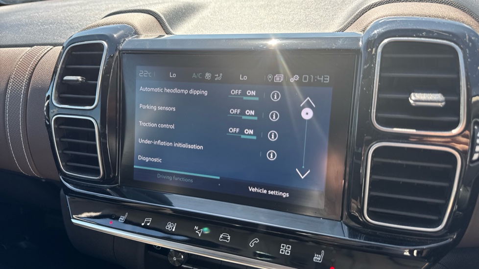 Citroen C5 Aircross 1.6 Plug-in Hybrid 225 Flair Plus 5dr e-EAT8 Hatchback - Image 35