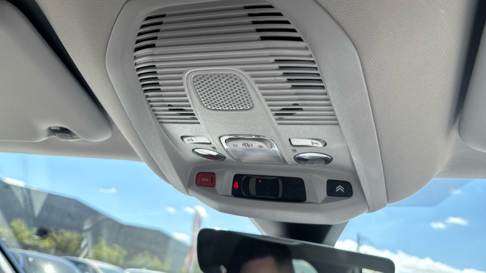 Citroen C5 Aircross 1.6 Plug-in Hybrid 225 Flair Plus 5dr e-EAT8 Hatchback - Image 37
