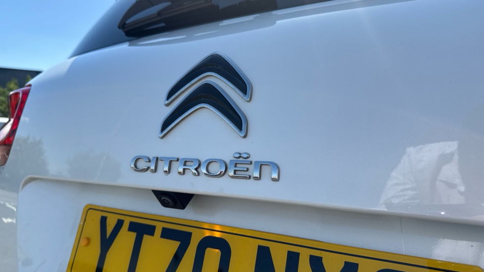 Citroen C5 Aircross 1.6 Plug-in Hybrid 225 Flair Plus 5dr e-EAT8 Hatchback - Image 47