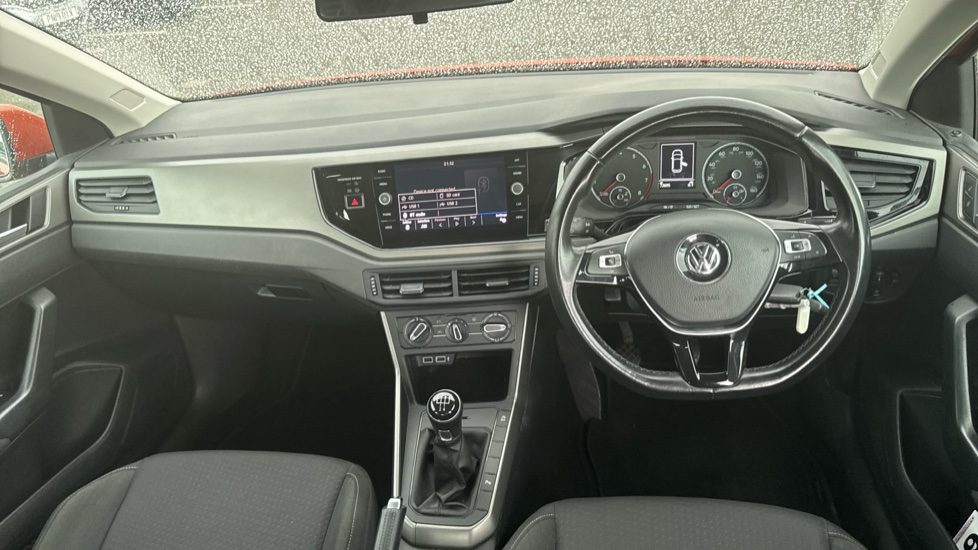 Volkswagen Polo 1.0 TSI 95 SE 5dr Petrol Hatchback - Image 10