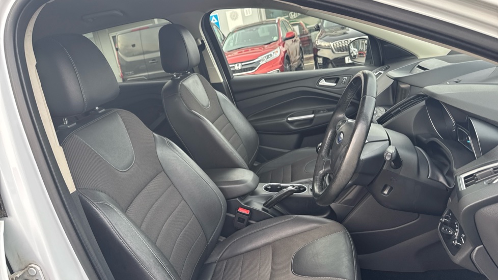 Ford Kuga 2.0 TDCi 150 Titanium 5dr 2WD Diesel Estate - Image 42