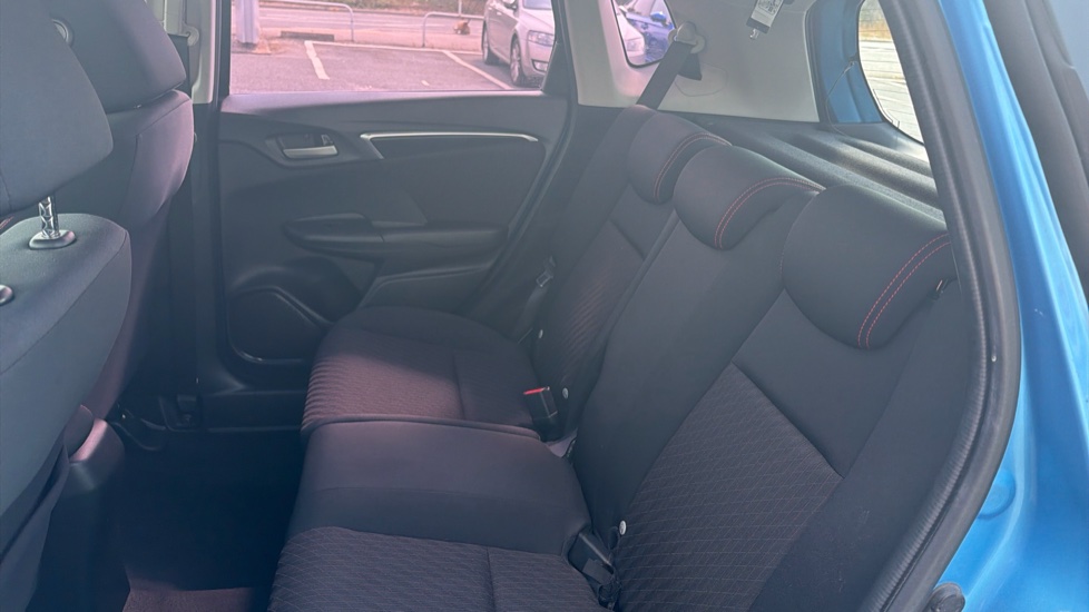 Honda Jazz 1.5 i-VTEC Sport 5dr Petrol Hatchback - Image 16